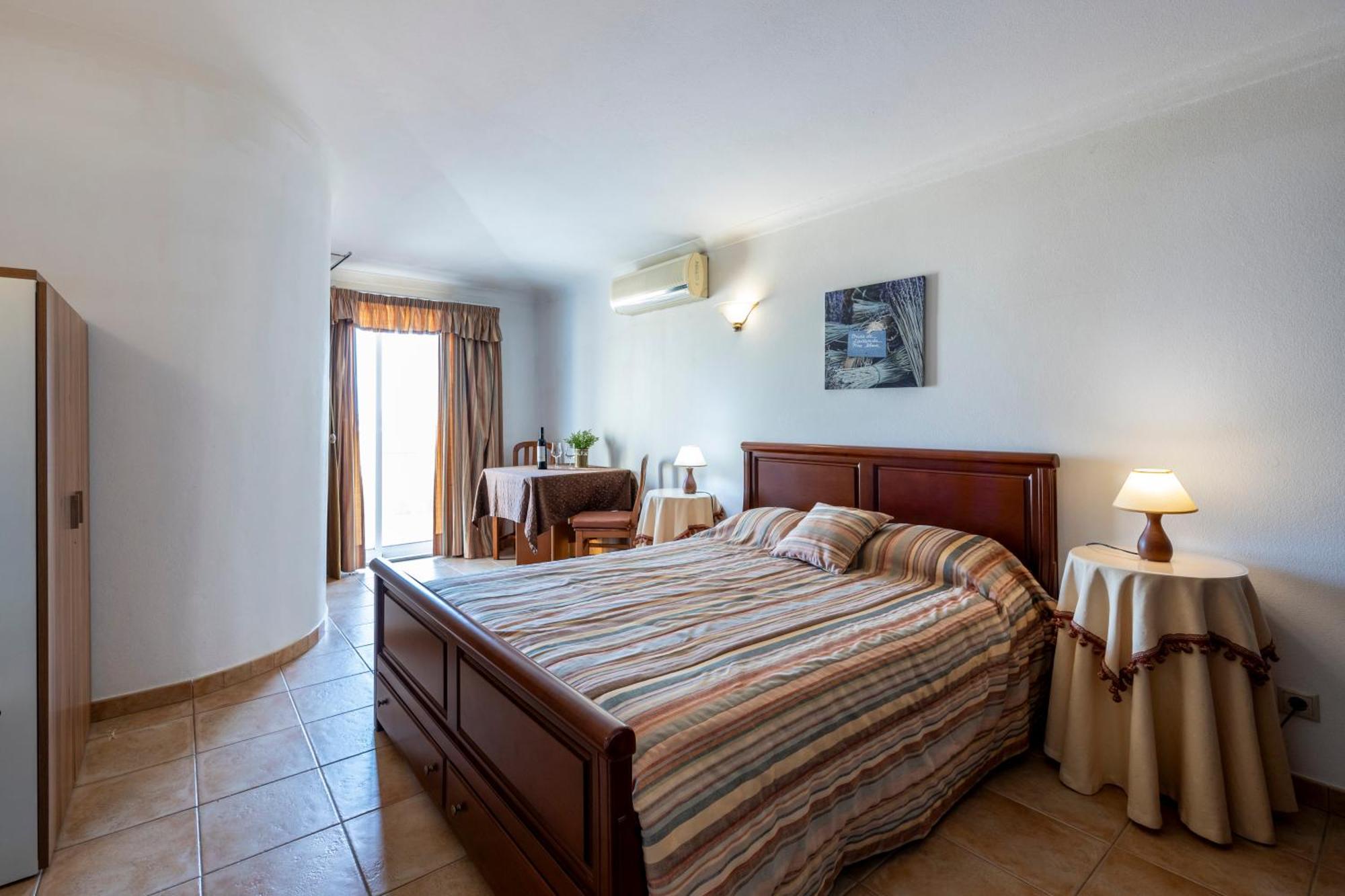 Apartamentos Mira Rio Lagos Kültér fotó